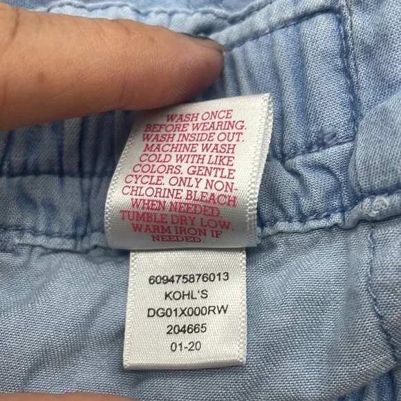 So shorts - Picture 9 of 10